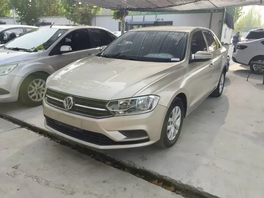 2018 VOLKSWAGEN BORA view 1