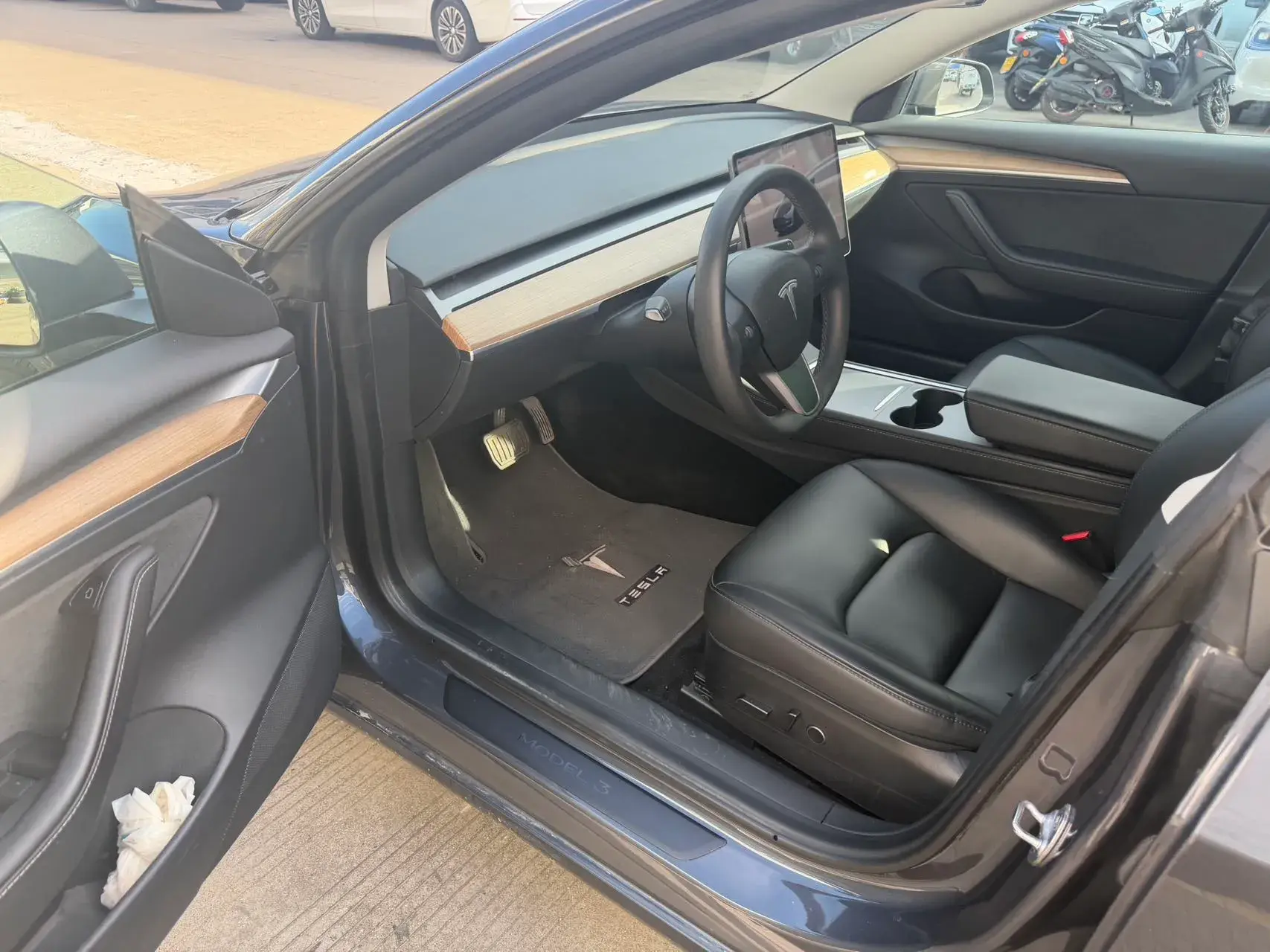 2022 TESLA MODEL thumbnail 2