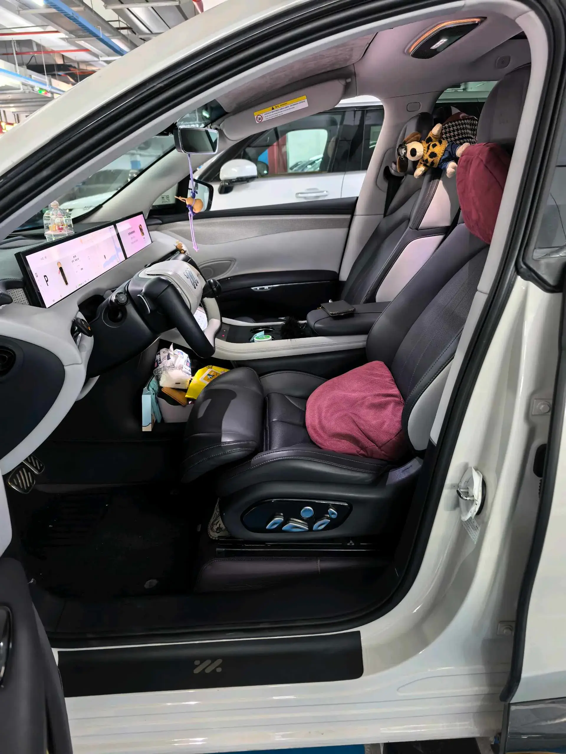 2023 IM LS7 thumbnail 4