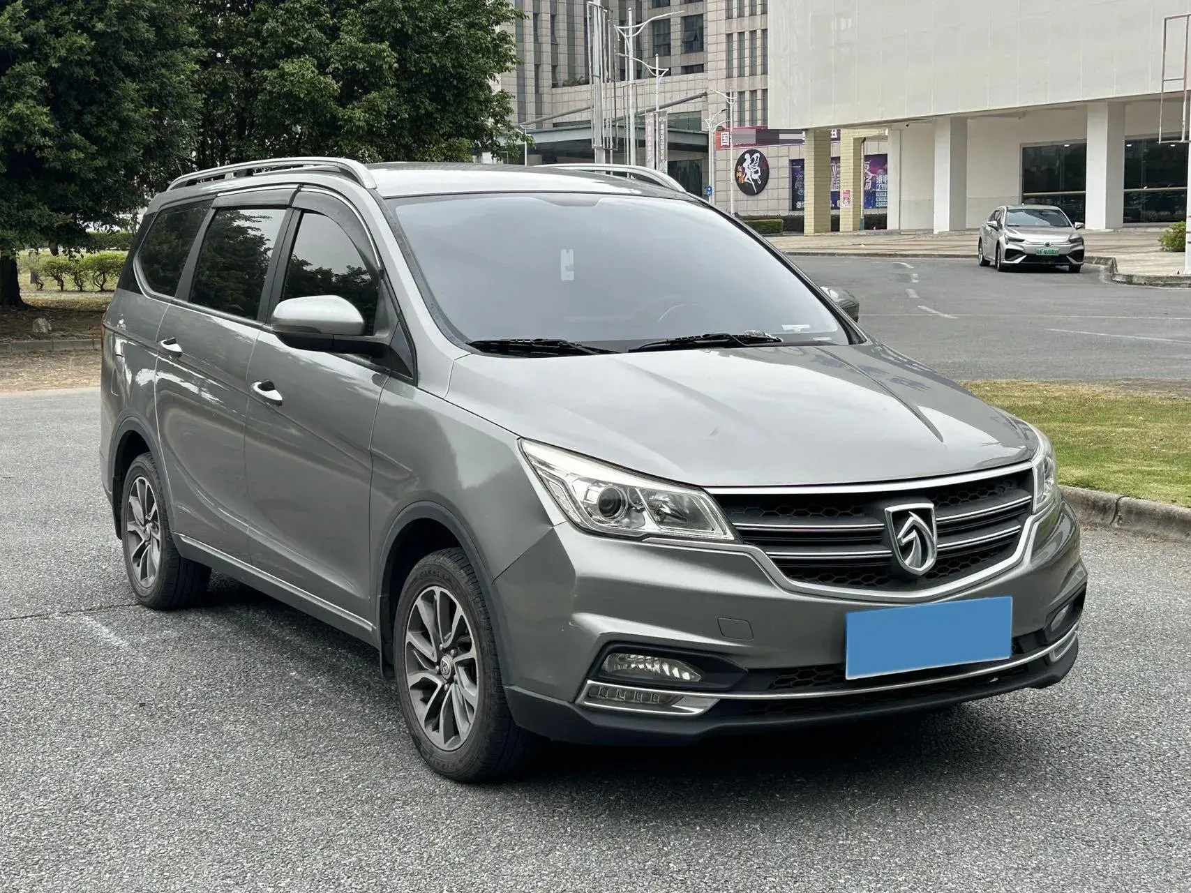 2019 BAOJUN 730 thumbnail 3