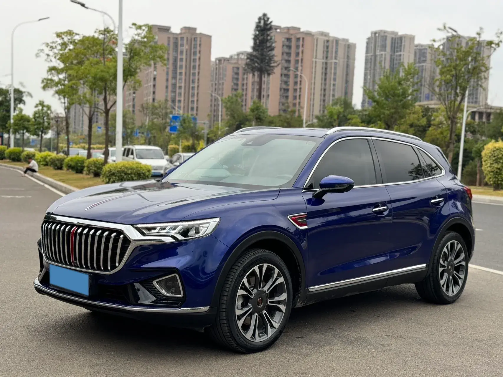 2019 HONGQI HS5 view 1