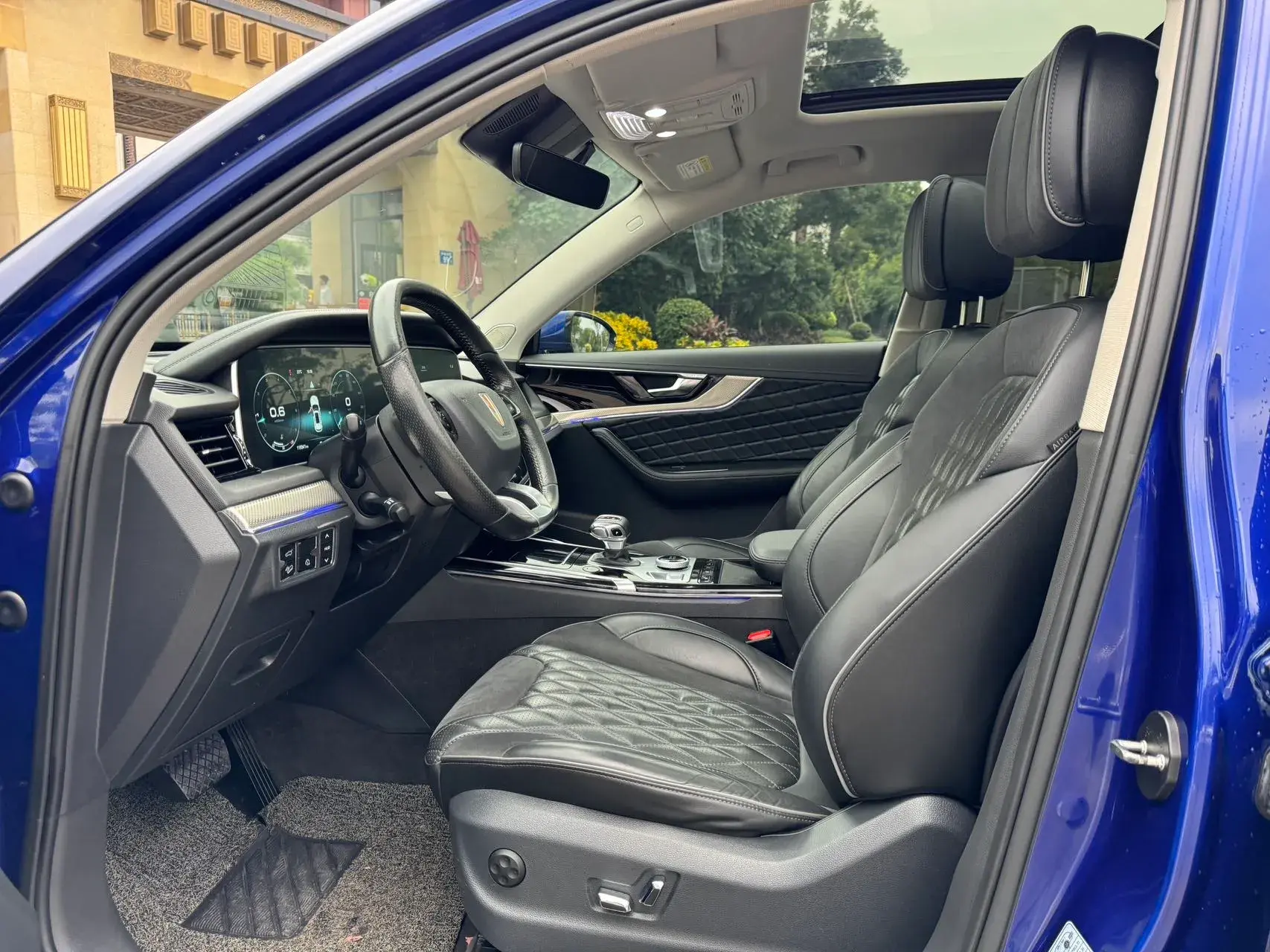 2019 HONGQI HS5 thumbnail 4