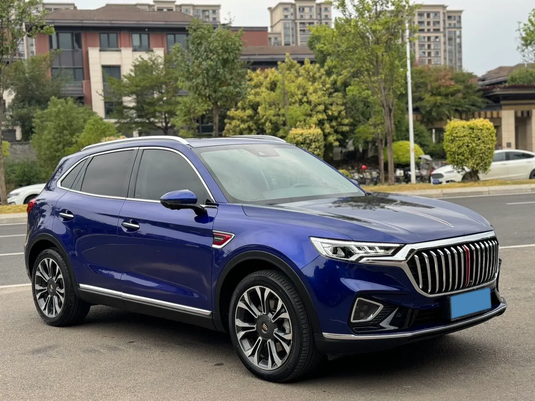 2019 HONGQI HS5 thumbnail 3