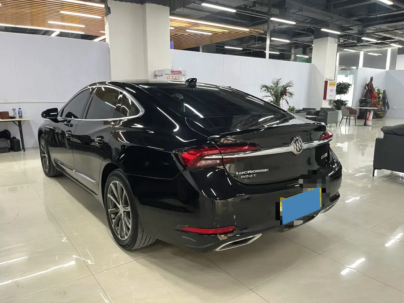 2022 BUICK LARCOSSE thumbnail 4