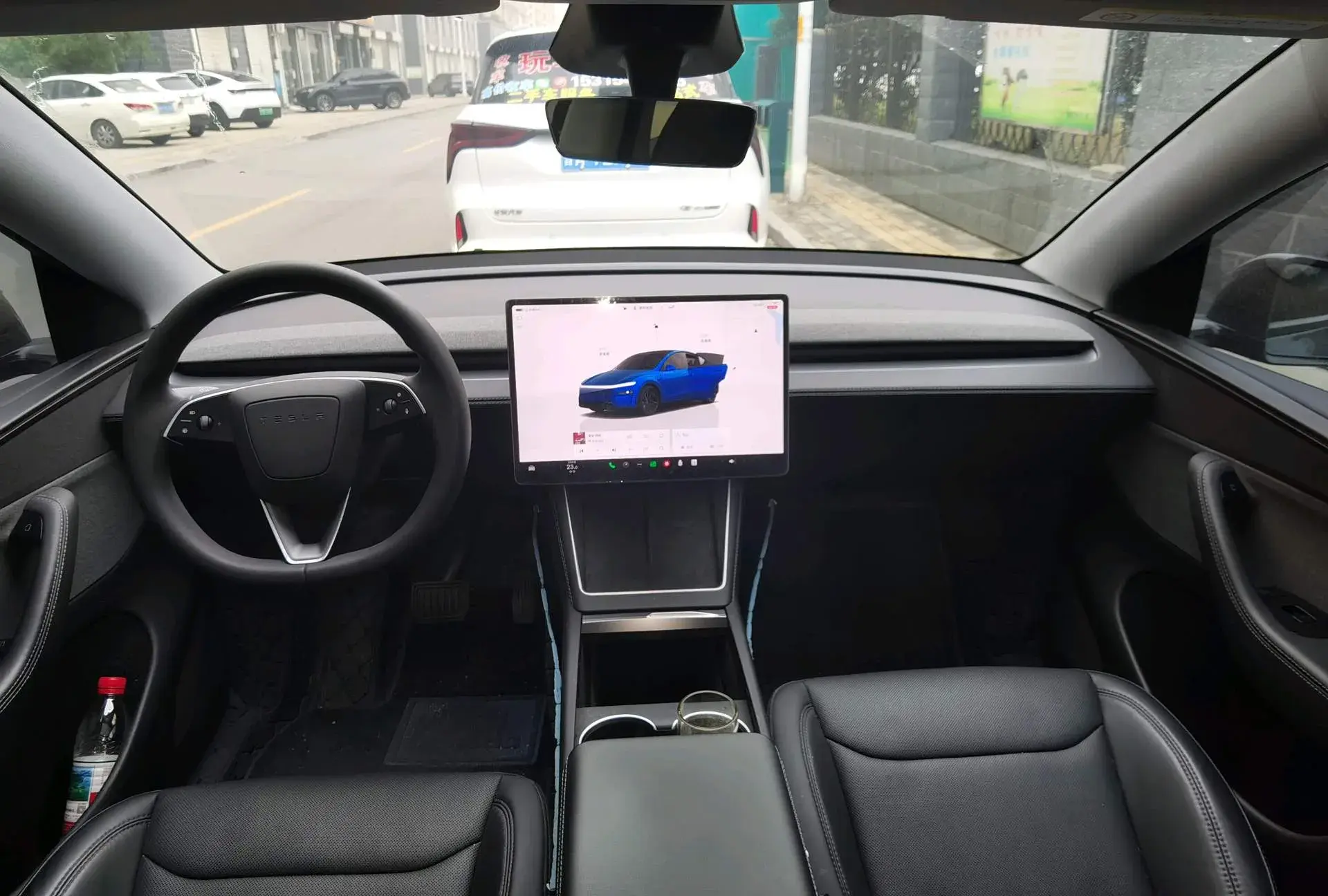 2025 TESLA MODEL thumbnail 3