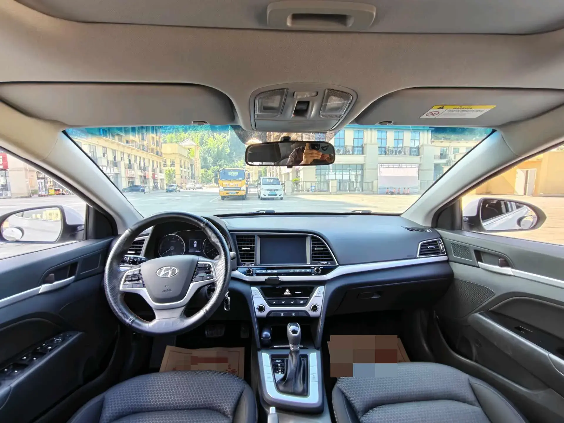 2016 HYUNDAI ELANTRA thumbnail 2