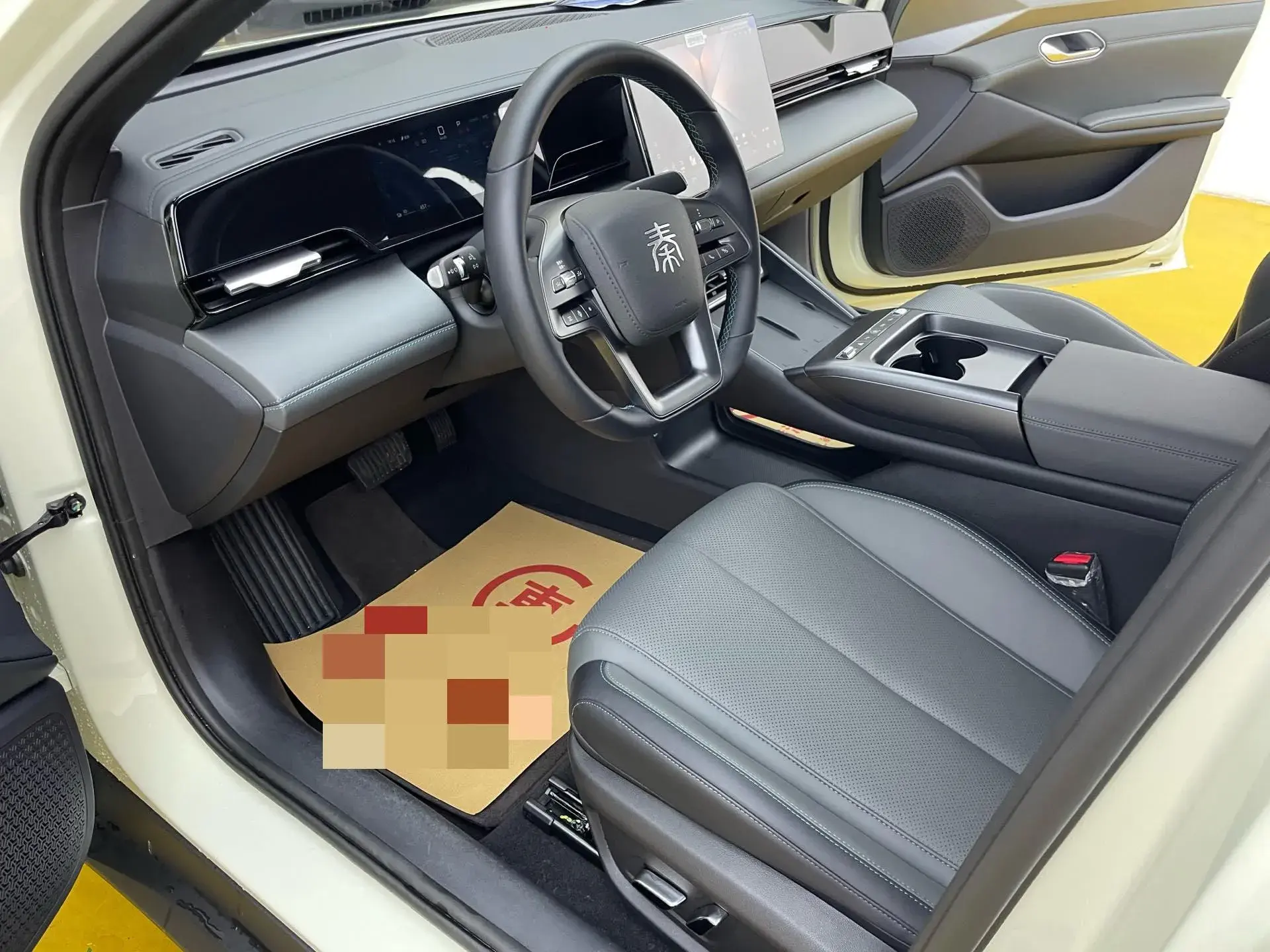 2025 BYD QINL thumbnail 4