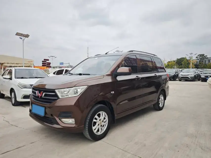2019 WuLing HongGuang 1.5L 105HP L4 5MT
