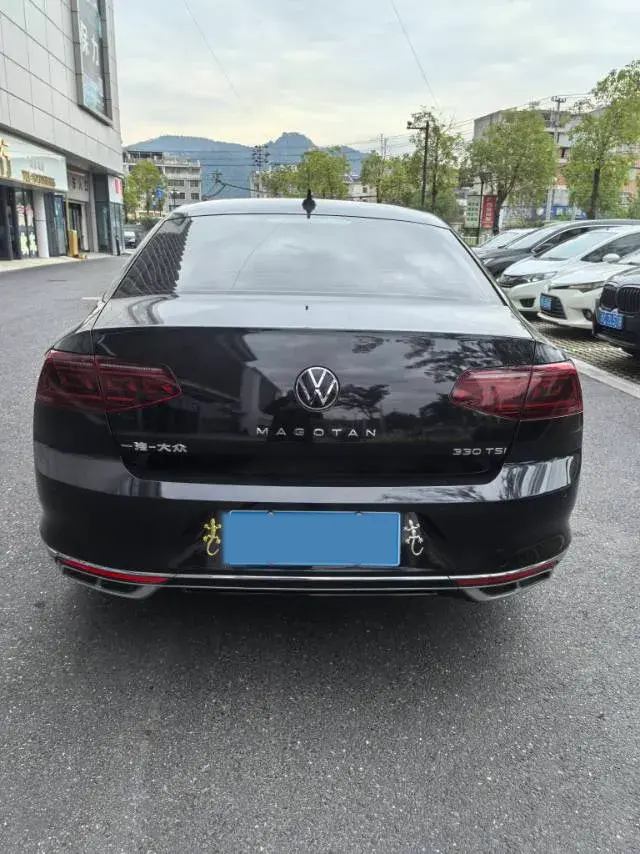 2023 VOLKSWAGEN MAGOTAN thumbnail 4