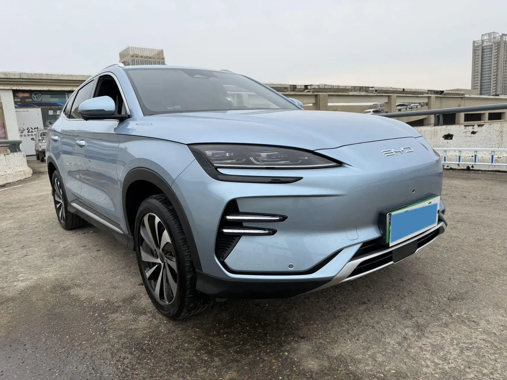 2023 BYD SONG thumbnail 3