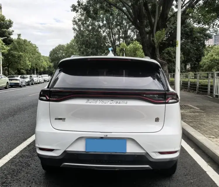 2018 BYD TANG thumbnail 4