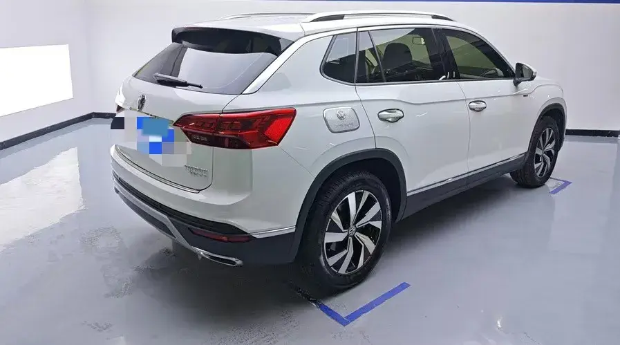 2019 VOLKSWAGEN TAYRON thumbnail 2