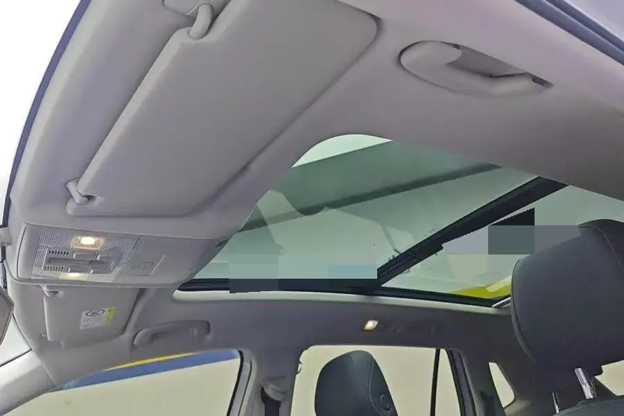 2019 VOLKSWAGEN TAYRON thumbnail 4