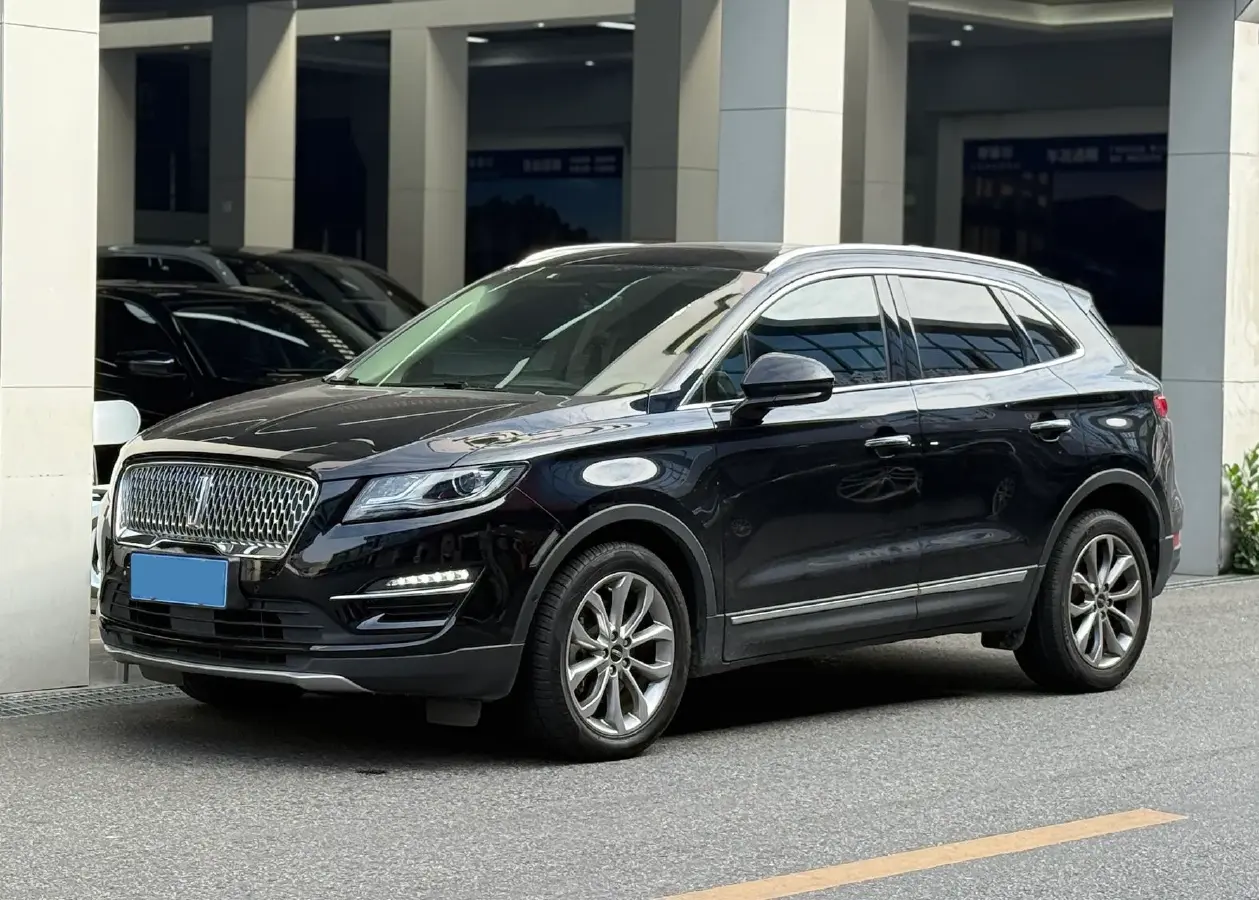 2019 Lincoln MKC 2.0T 203HP L4 6AT