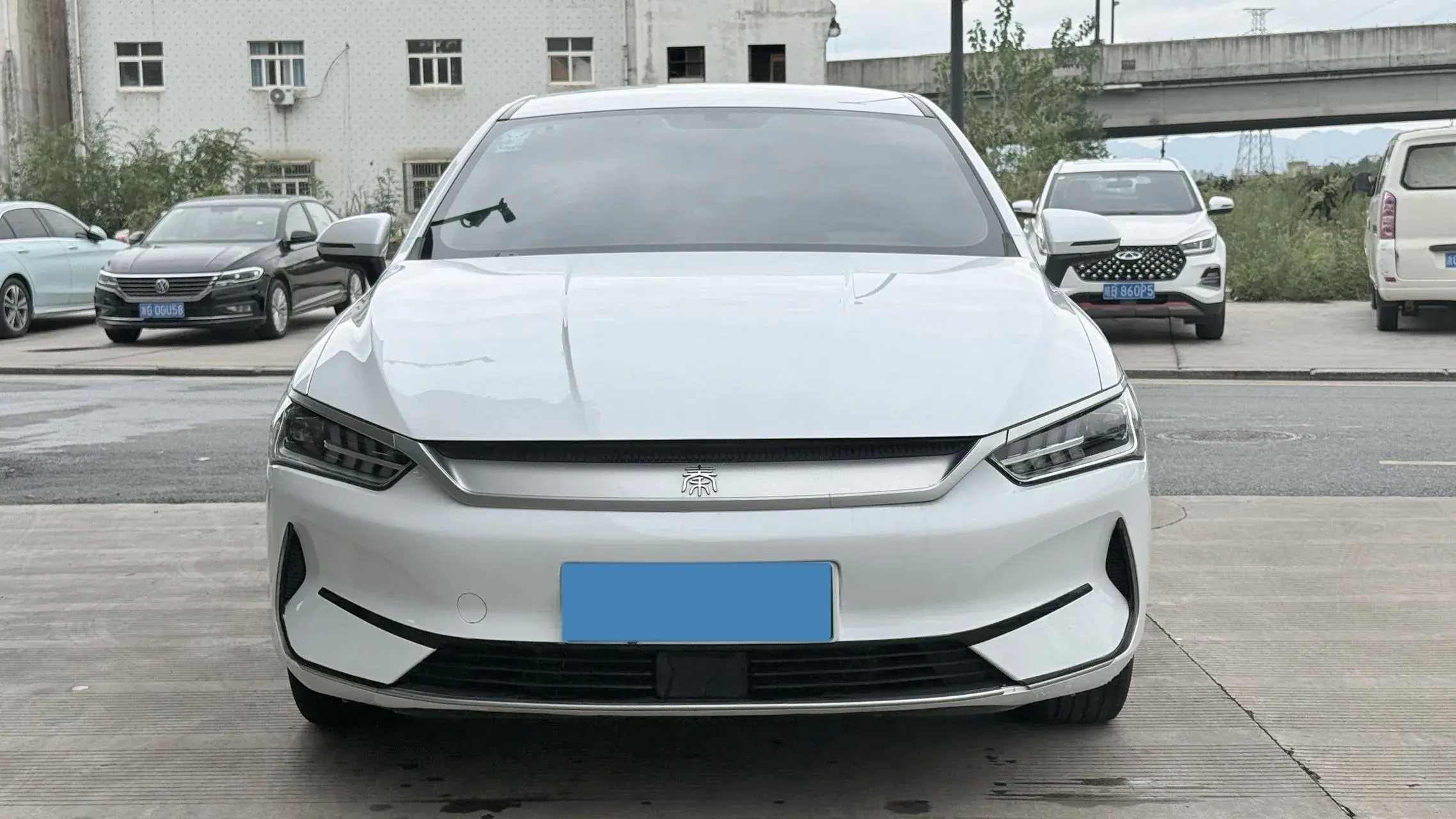 2021 BYD QIN thumbnail 2