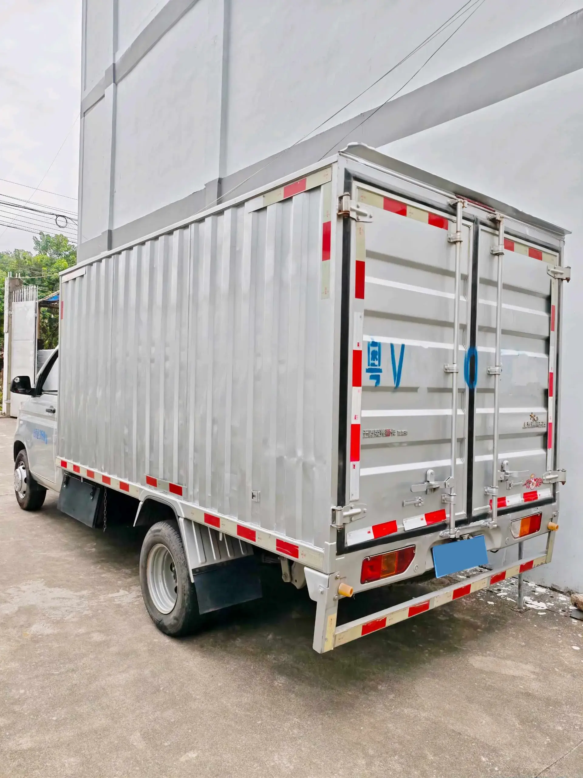 2022 WULING RONGGUANG thumbnail 4