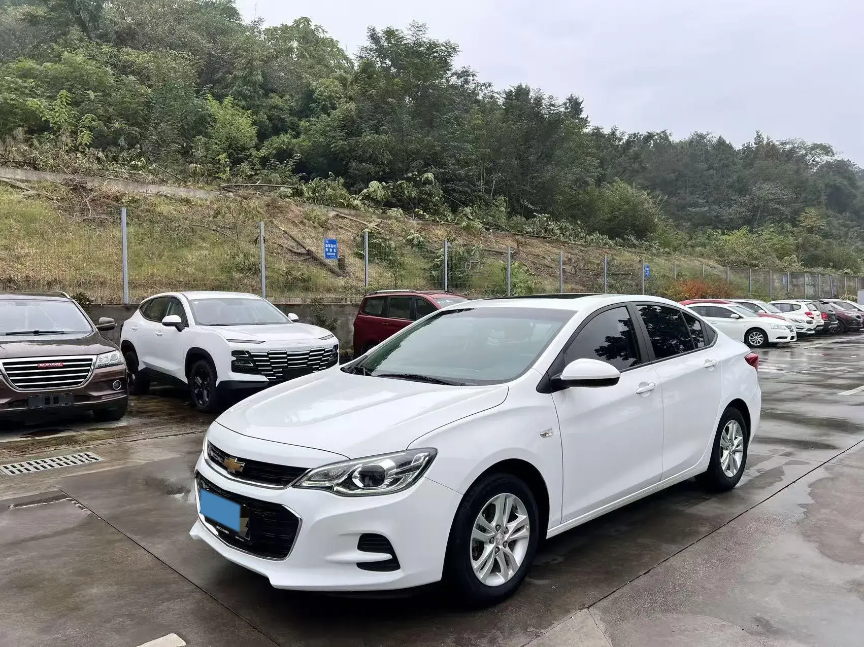 2019 CHEVROLET CAVALIER view 1