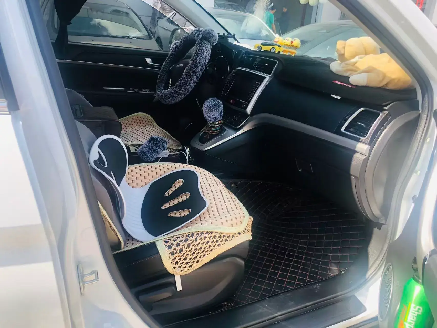 2019 HAVAL M6 thumbnail 4