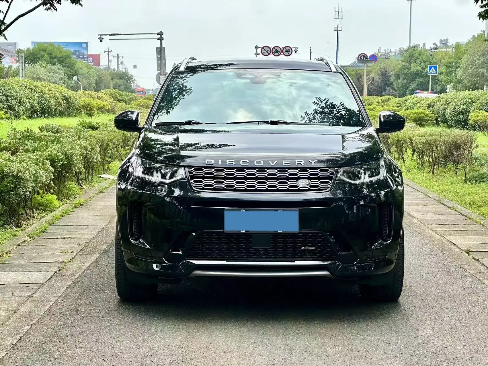 2022 LAND ROVER thumbnail 2