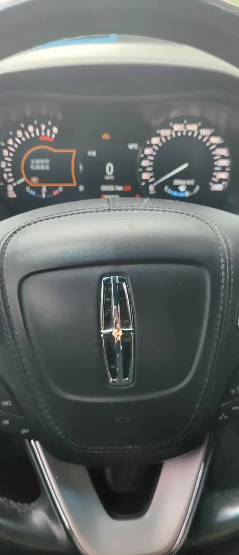 2019 LINCOLN MKZ thumbnail 4