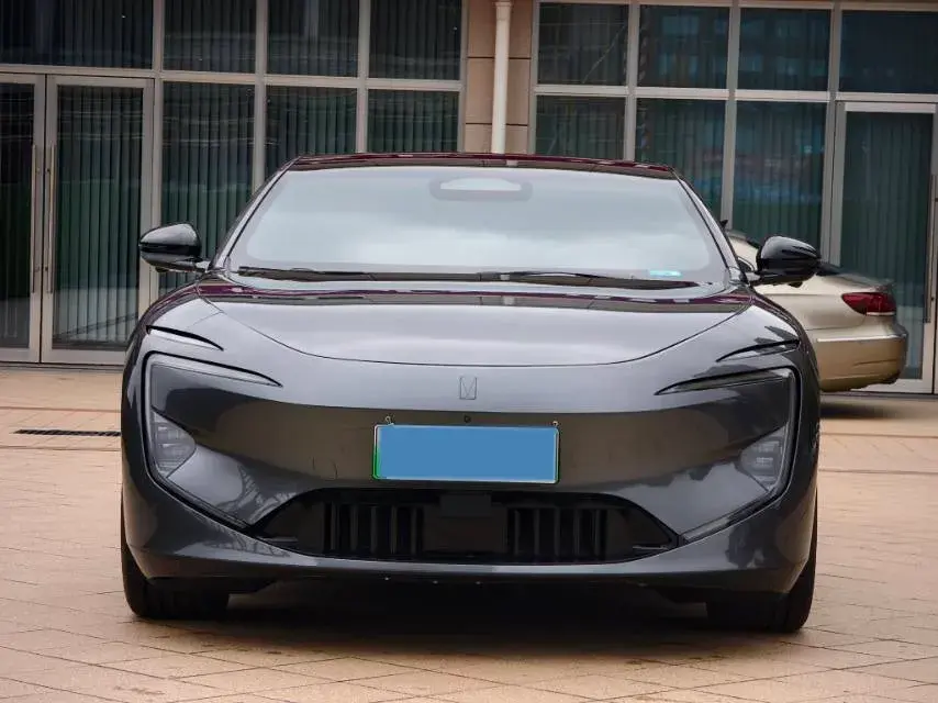 2025 AVATR 12 thumbnail 2