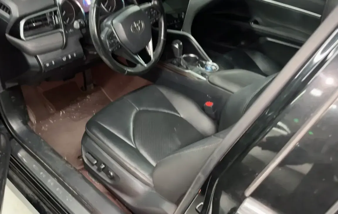 2019 TOYOTA CAMRY thumbnail 2