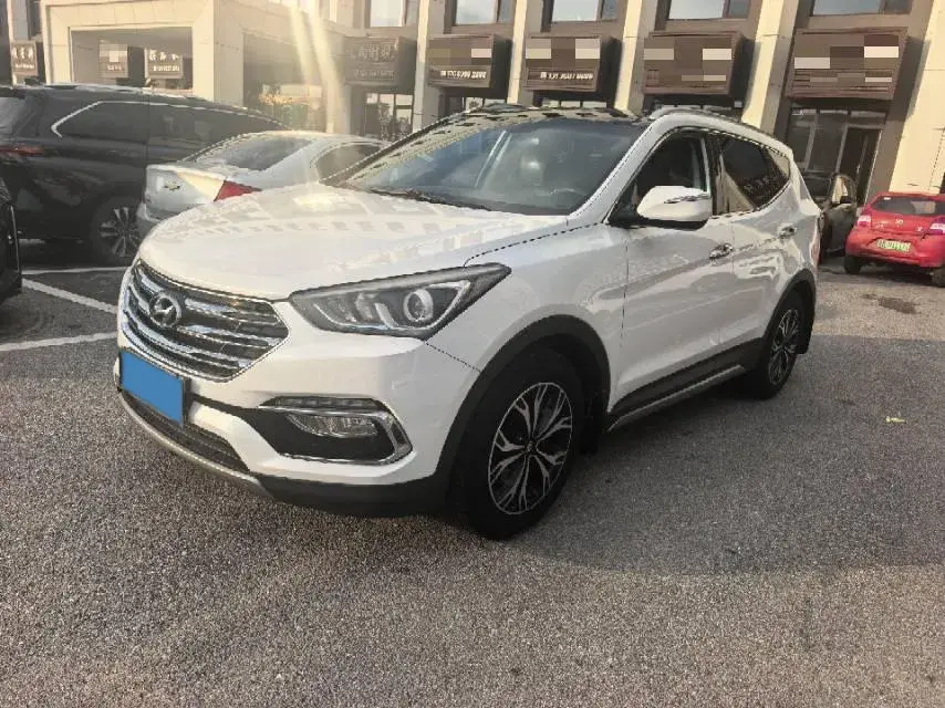 2017 HYUNDAI SANTAFE view 1