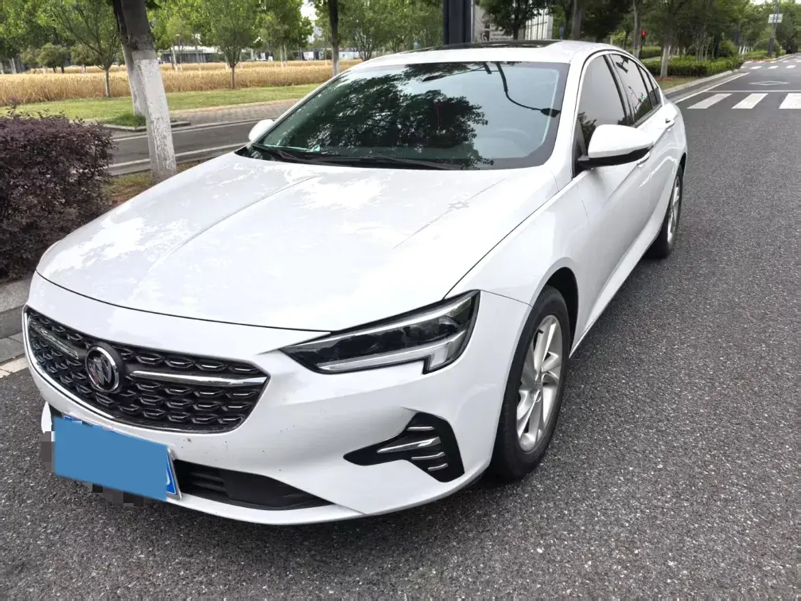 2022 Buick Regal 1.5T 169HP L4 9AT