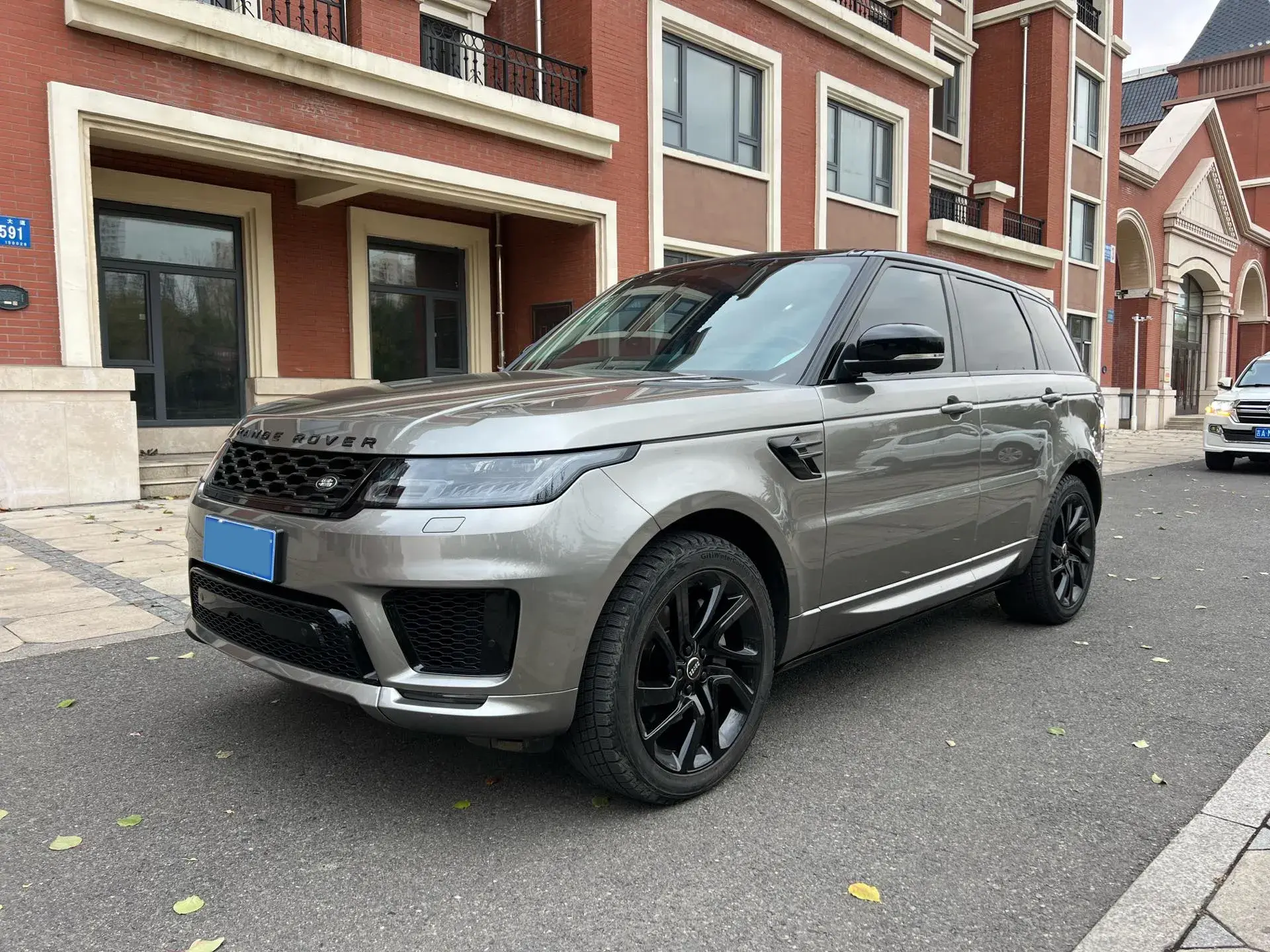2018 LAND ROVER view 1