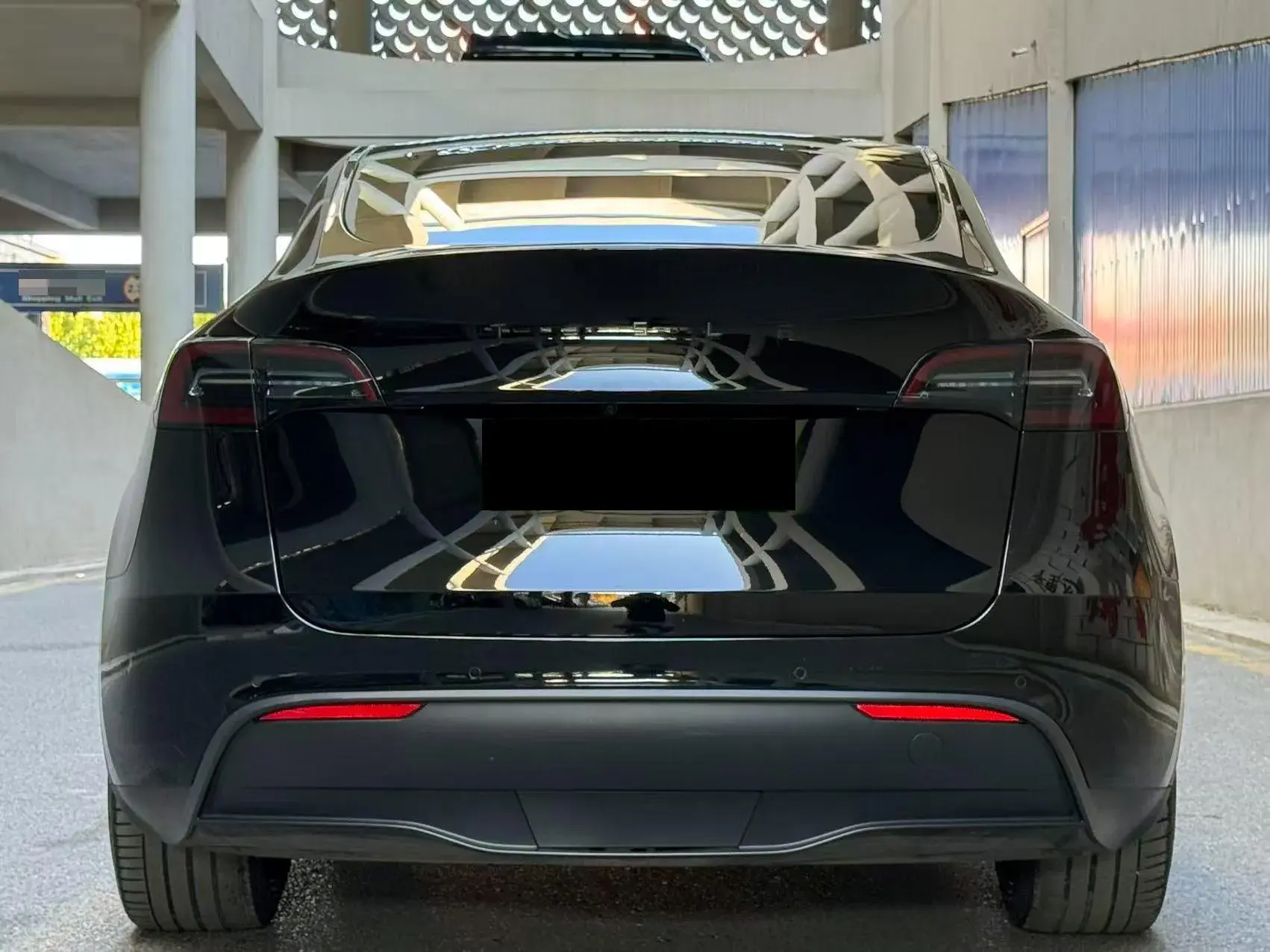 2022 TESLA MODEL thumbnail 4