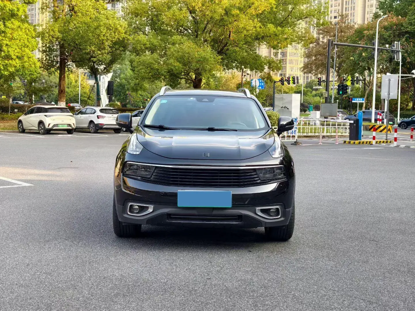 2019 LYNK&CO 01 thumbnail 2