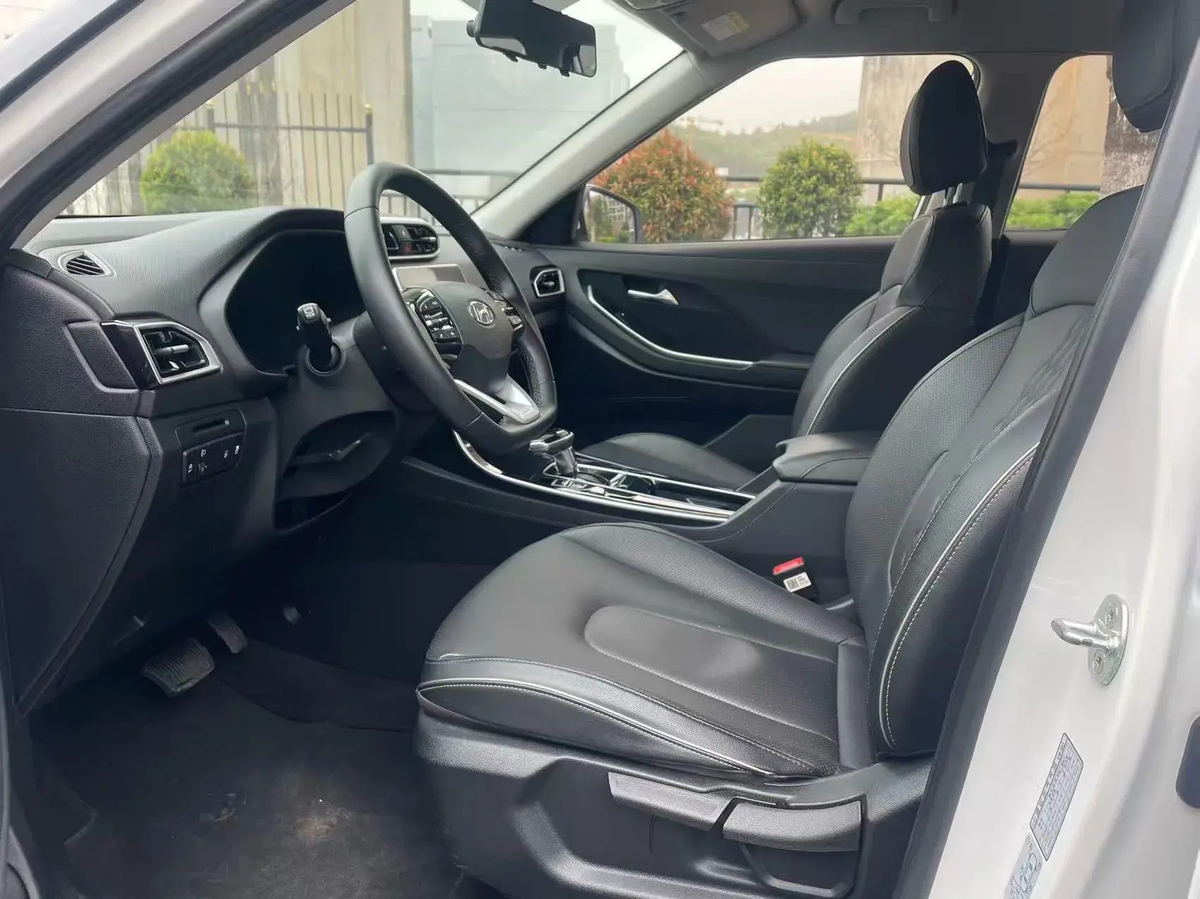 2020 HYUNDAI IX25 thumbnail 3