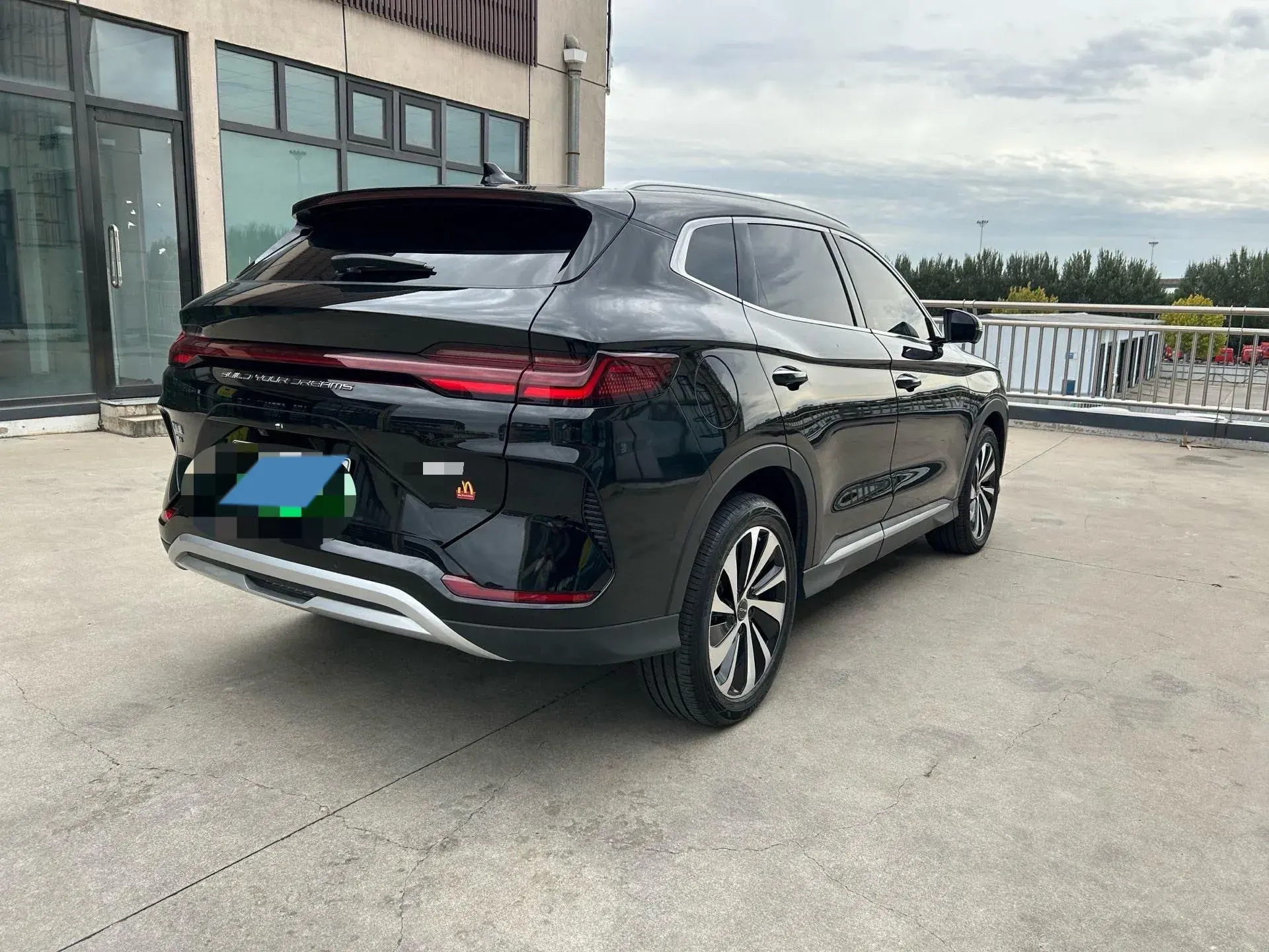 2024 BYD SONG thumbnail 4