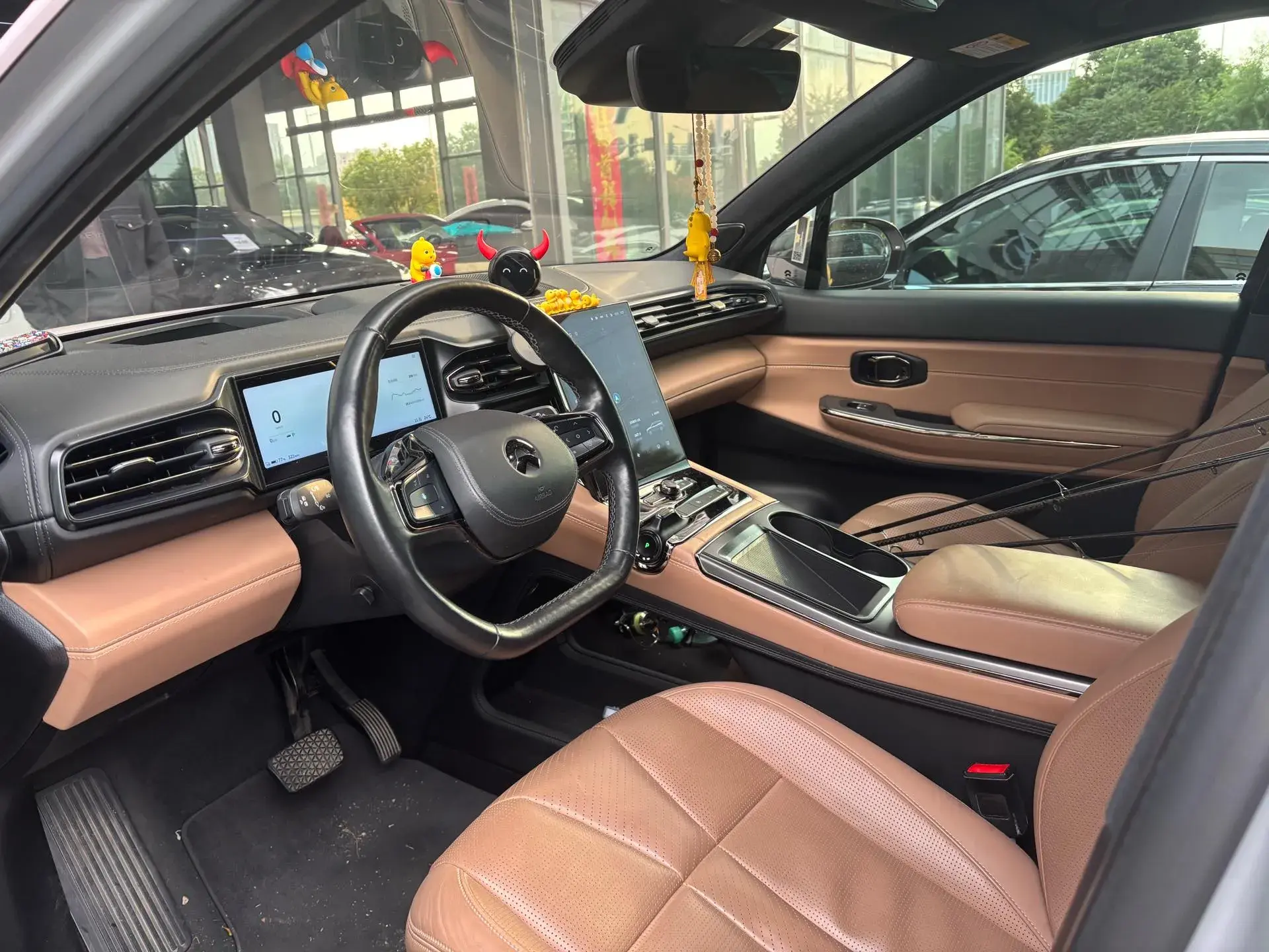 2020 NIO ES8 thumbnail 2