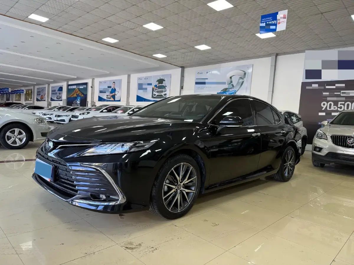 2021 Toyota Camry 2.5L 209HP L4 8AT