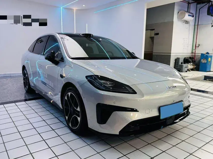 2025 AION AION thumbnail 3