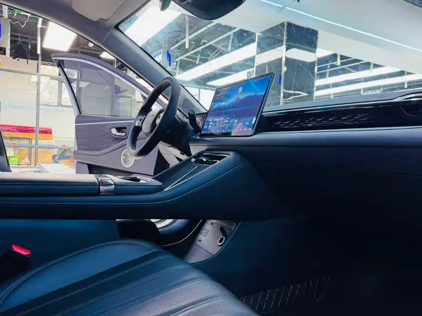 2025 AION AION thumbnail 4