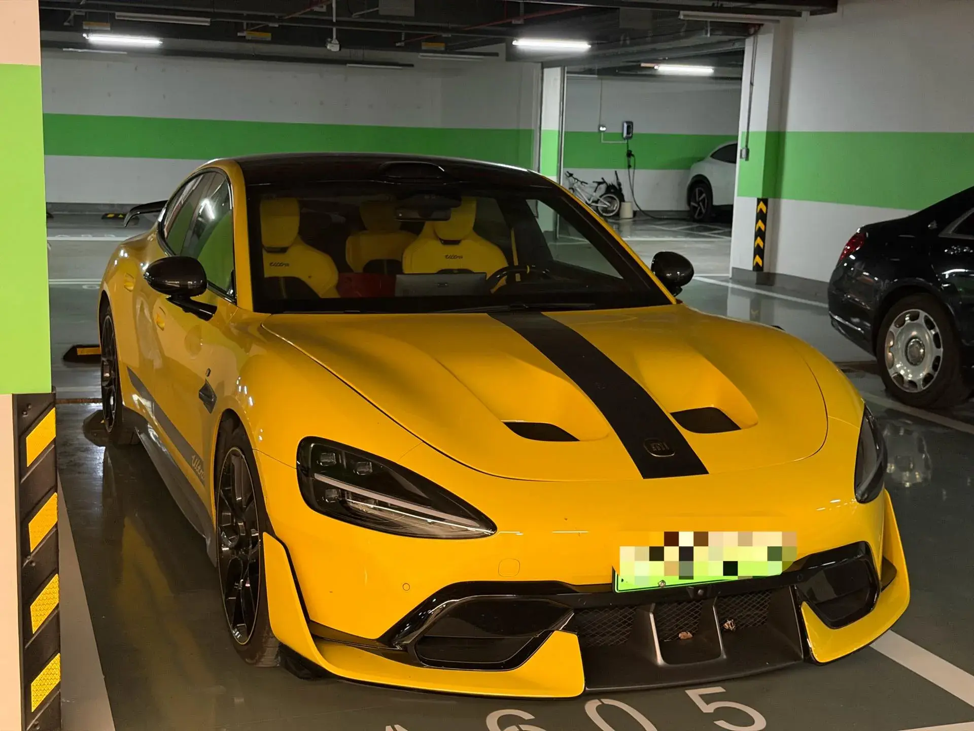 2025 MI SU7 thumbnail 2