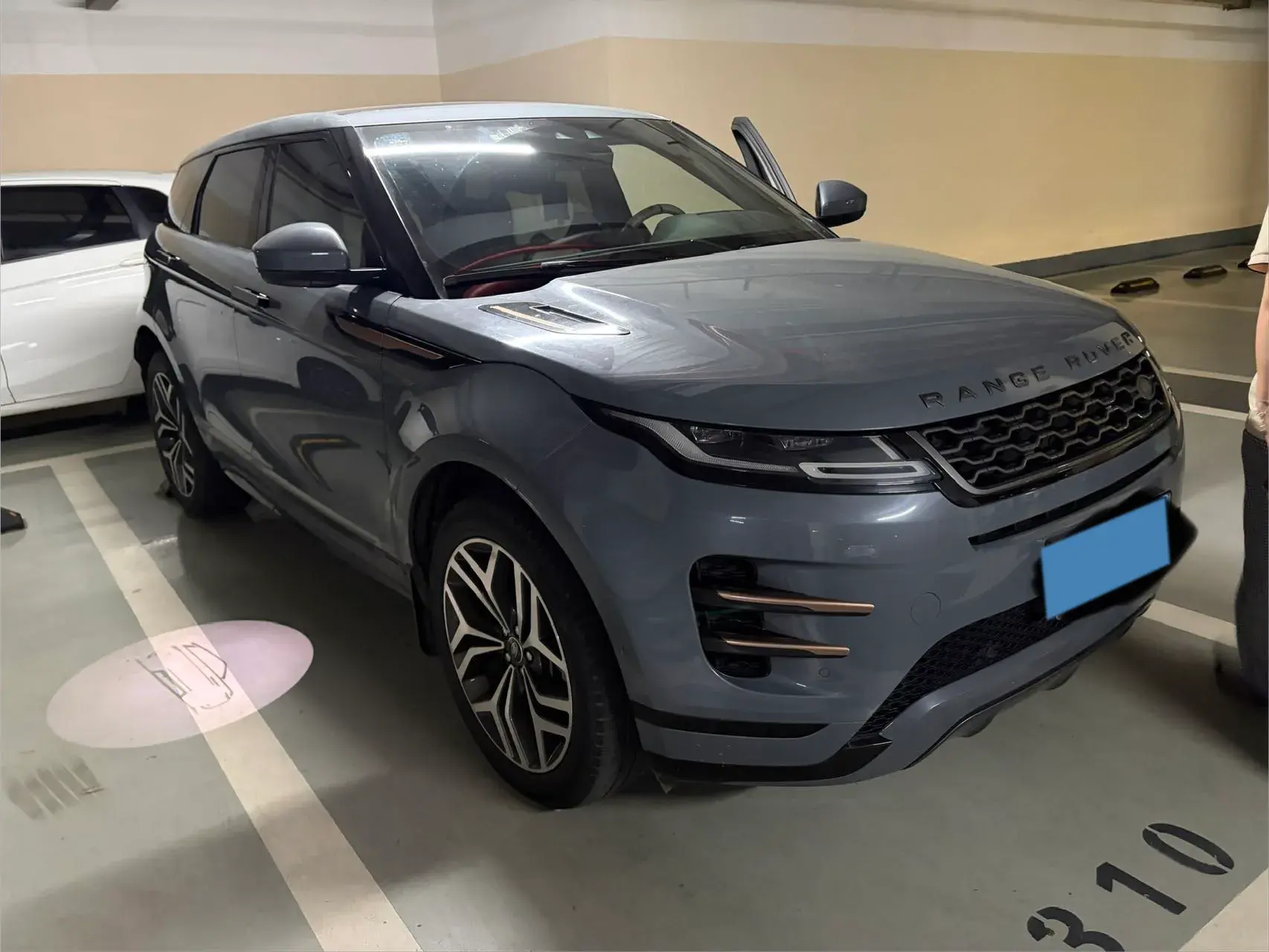 2020 LAND ROVER thumbnail 3
