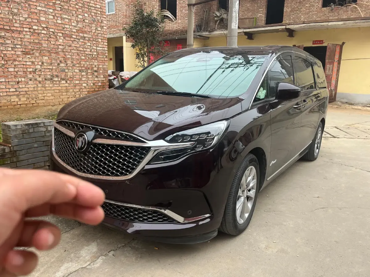 2022 Buick GL8 2.0T 237HP L4 9AT