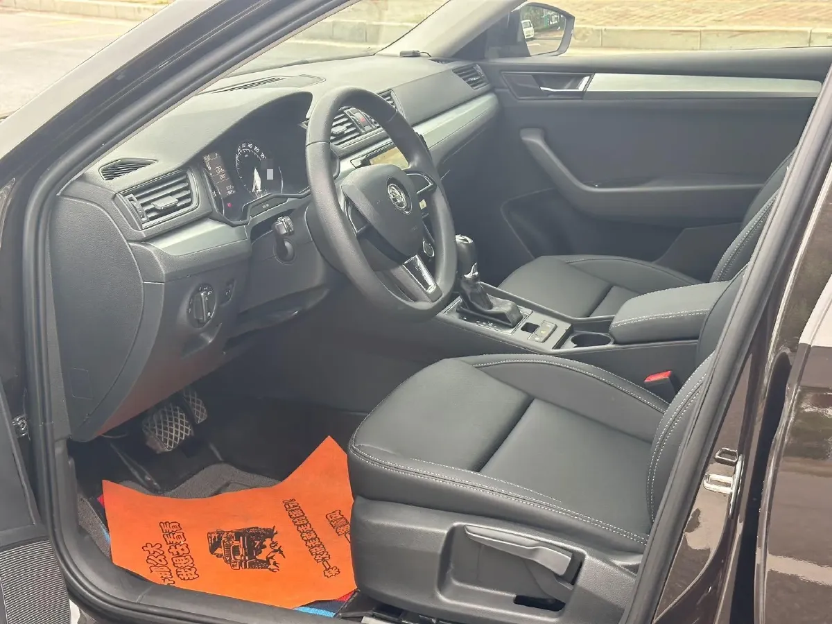 2016 Skoda Superb 1.4T 150HP L4 7DCT,autocango,china used car exporter,china ev exporter,chinese used car exporter,chinese used ev exporter