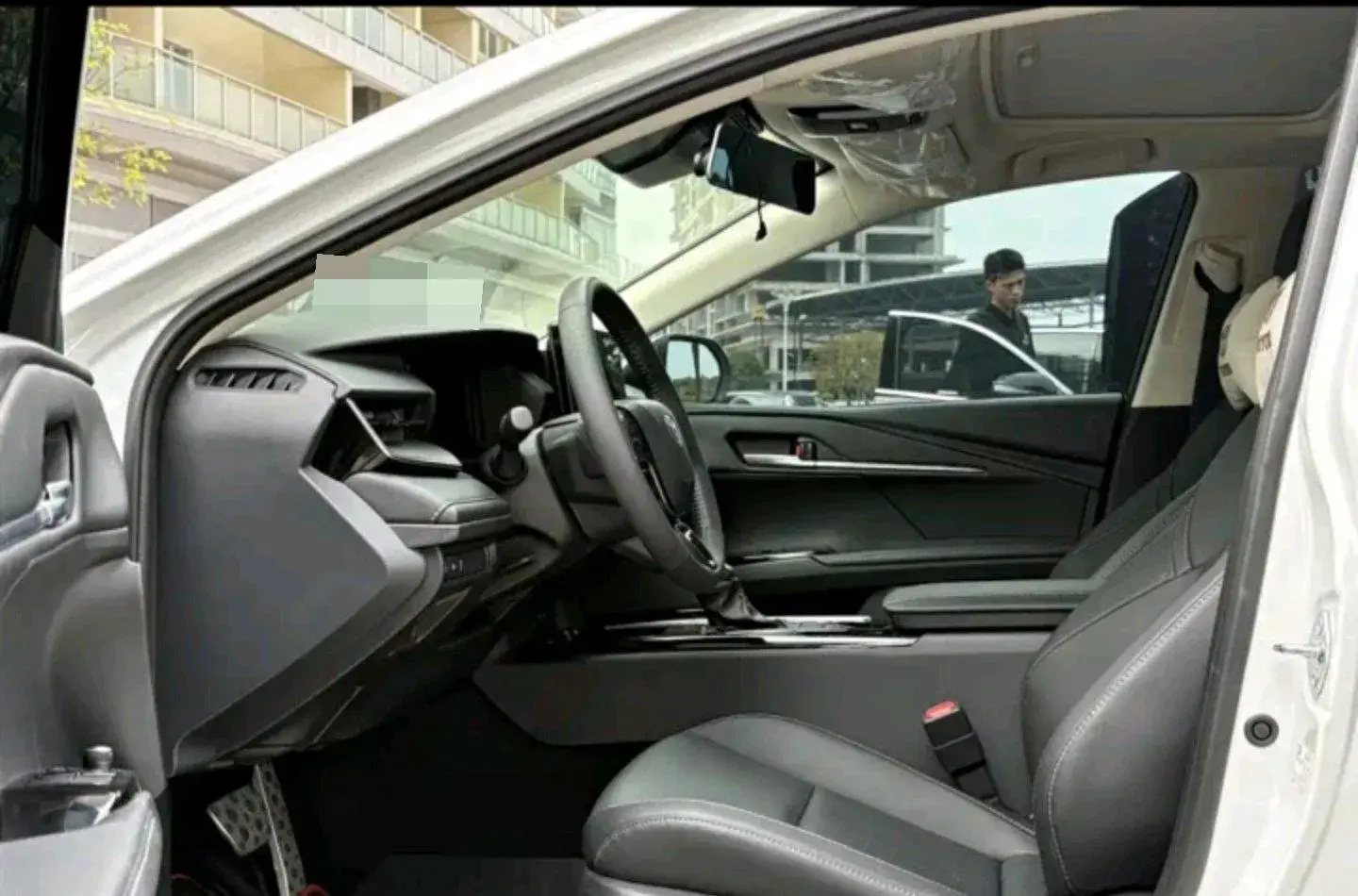 2023 TOYOTA CAMRY thumbnail 4