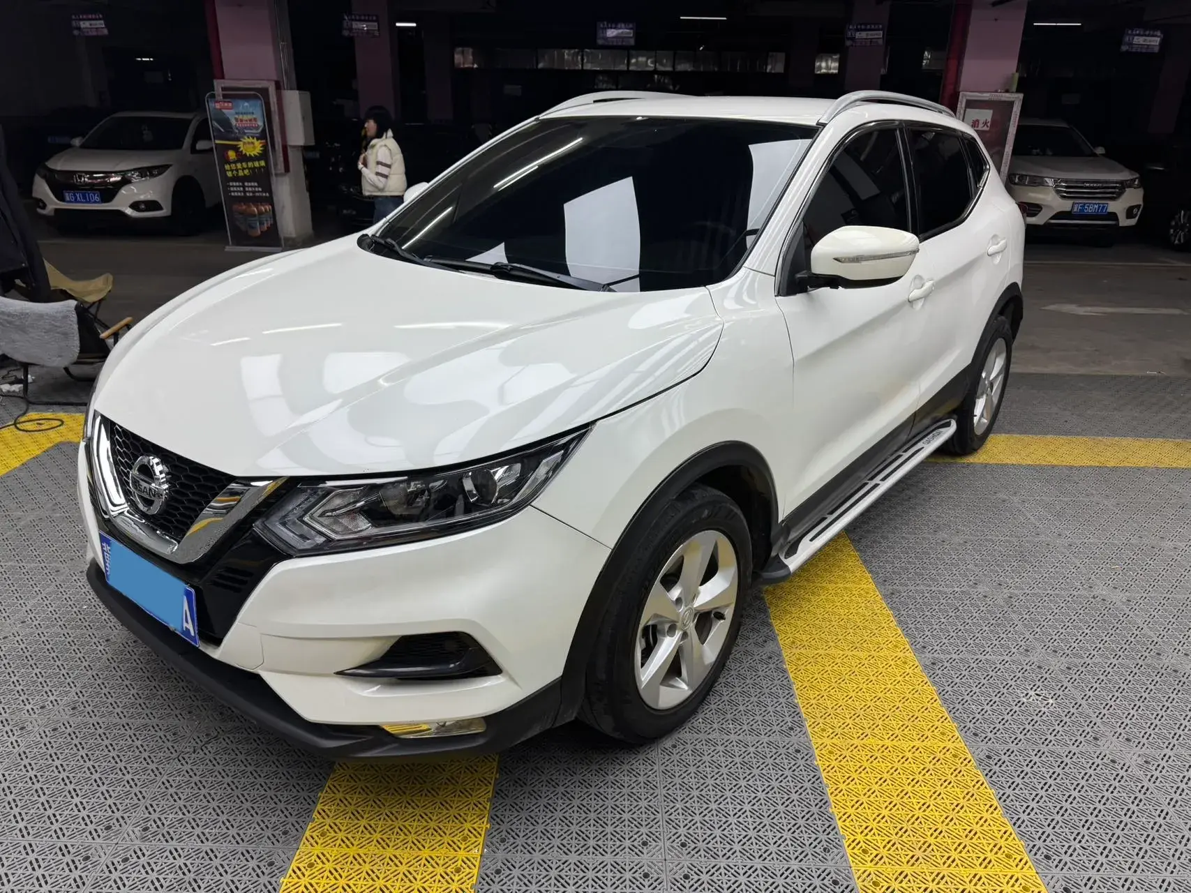 2019 NISSAN QASHQAI view 1