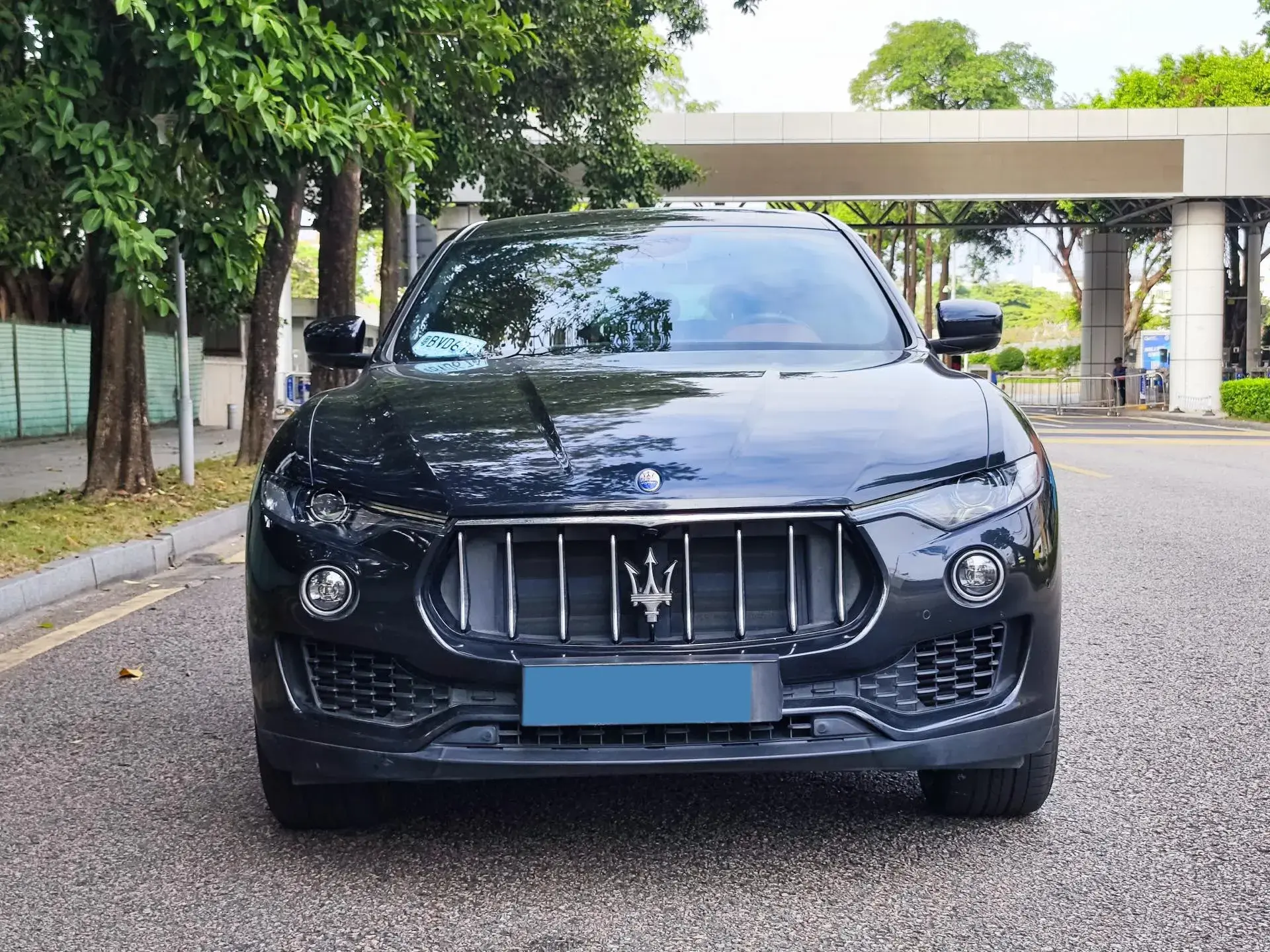 2018 MASERATI LEVANTE thumbnail 2