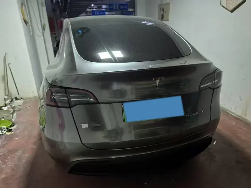 2024 TESLA MODEL thumbnail 2