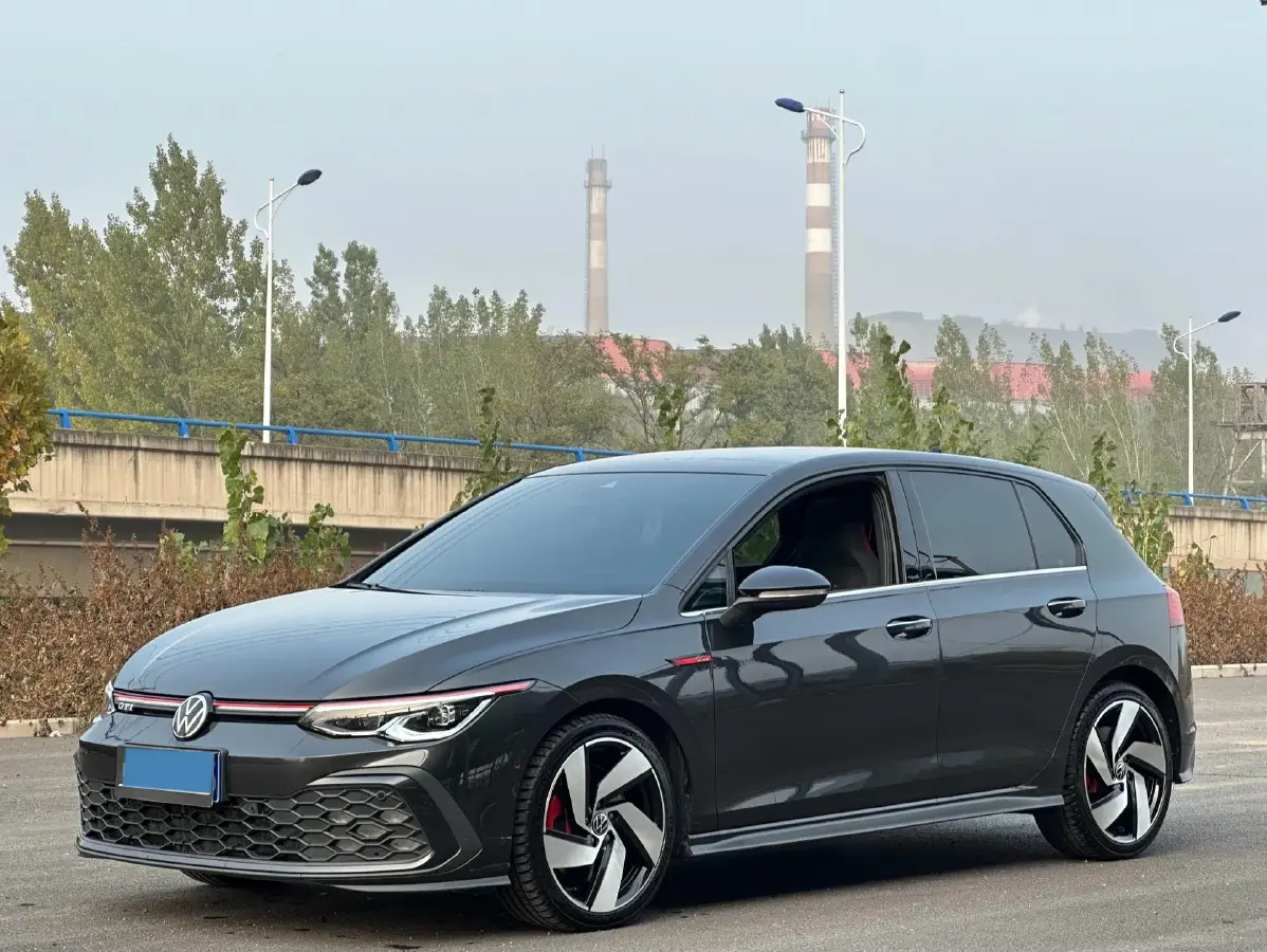 2021 Volkswagen GolfGTI 2.0T 220HP L4 7DCT