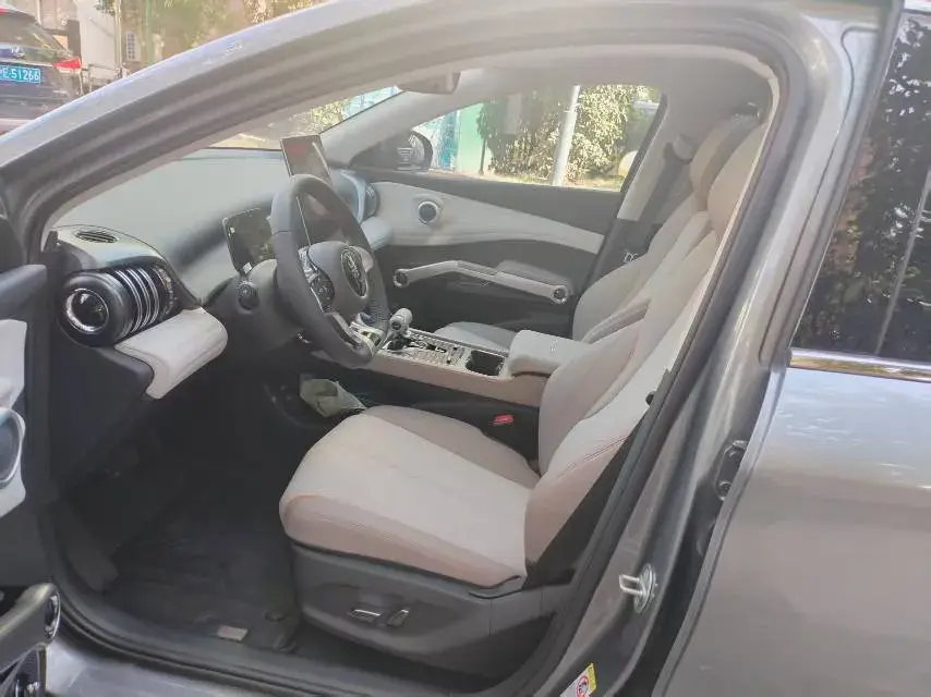 2023 BYD YUAN thumbnail 4