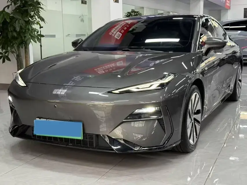 2024 Geely Galaxy E8 BEV 76KWH