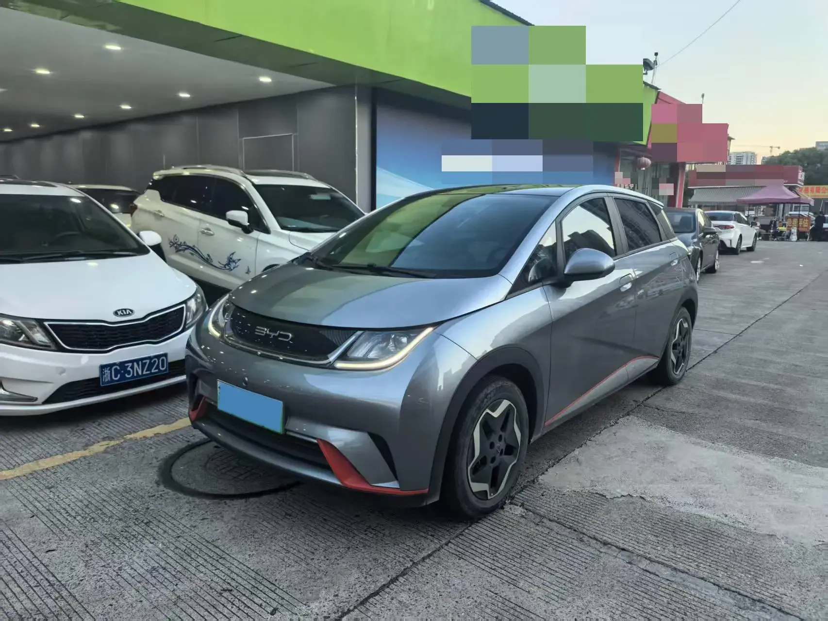 2021 BYD DOLPHIN view 1