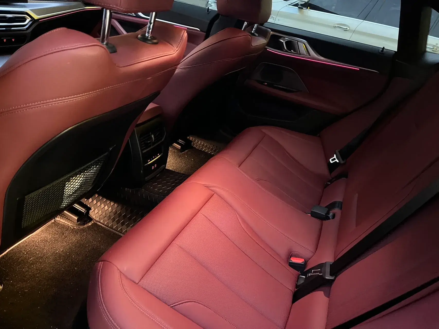 2023 BMW 2 thumbnail 4